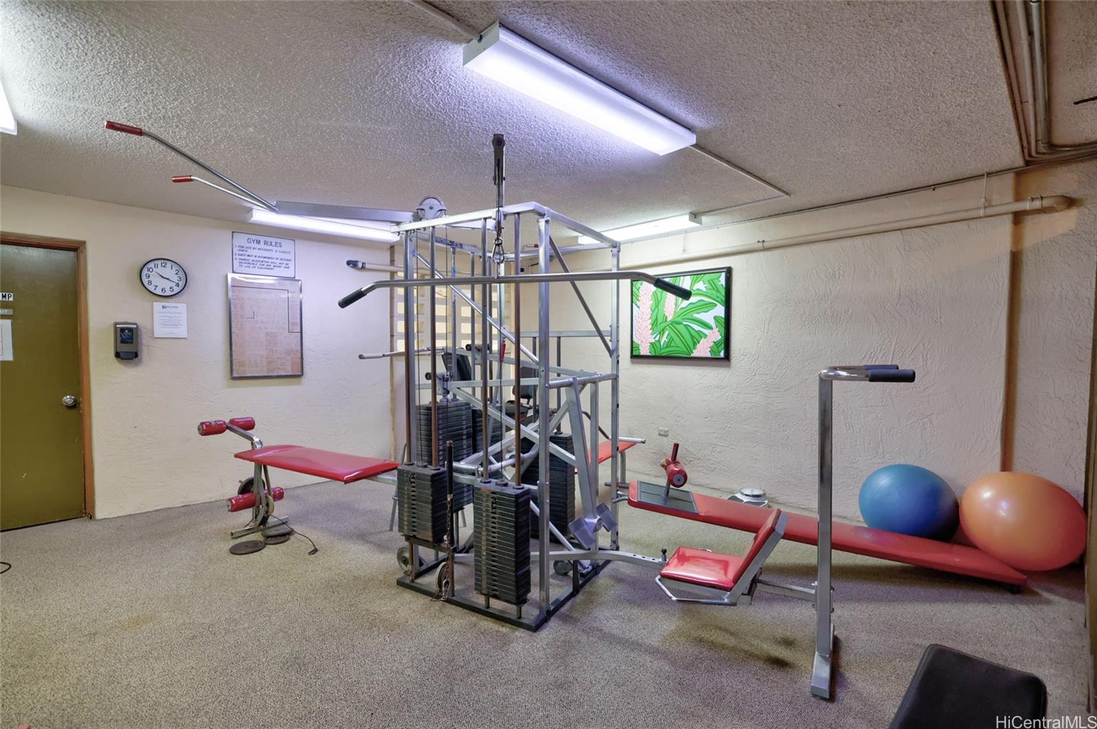 2740 Kuilei Street  Unit 1101