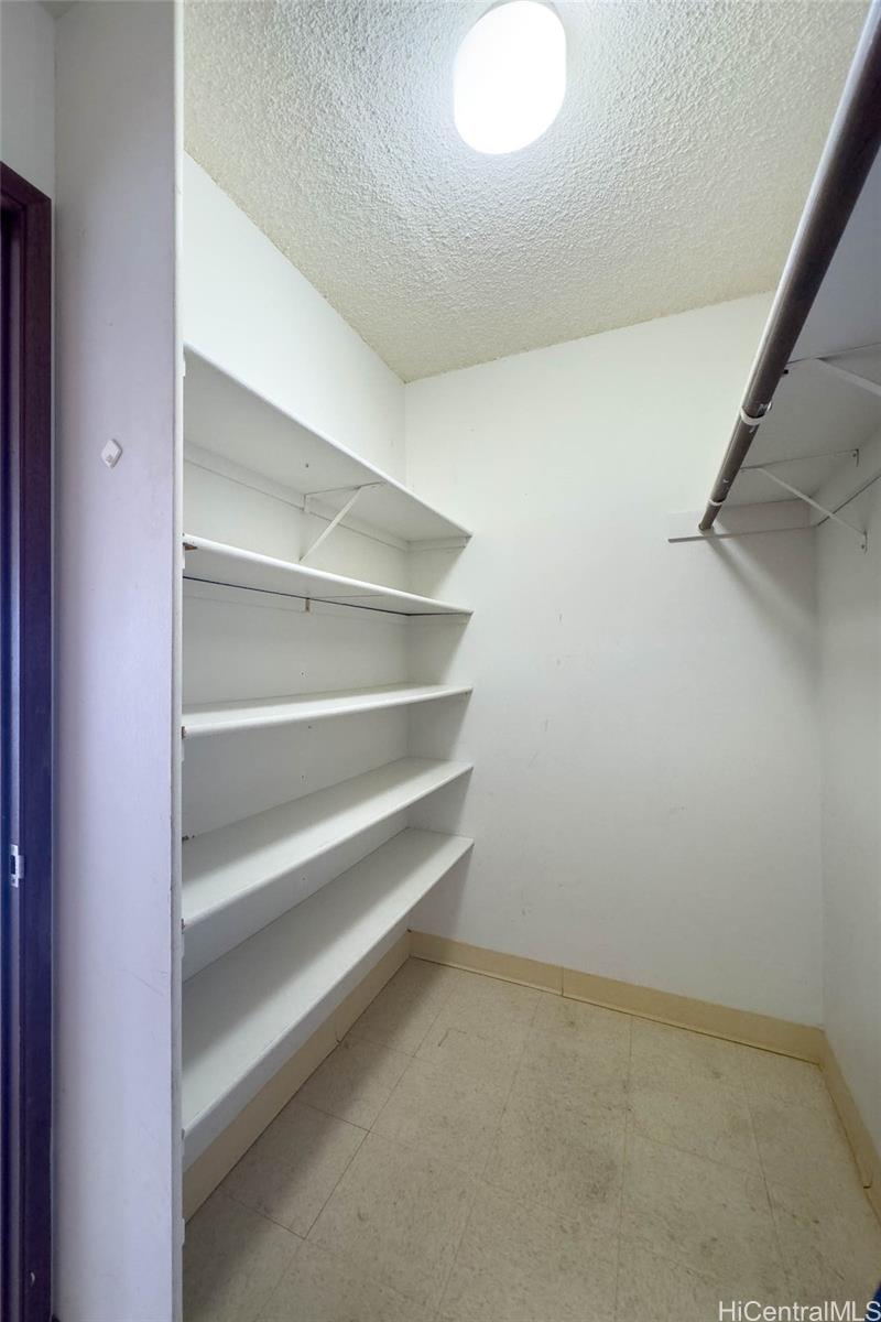 2740 Kuilei Street  Unit 1101