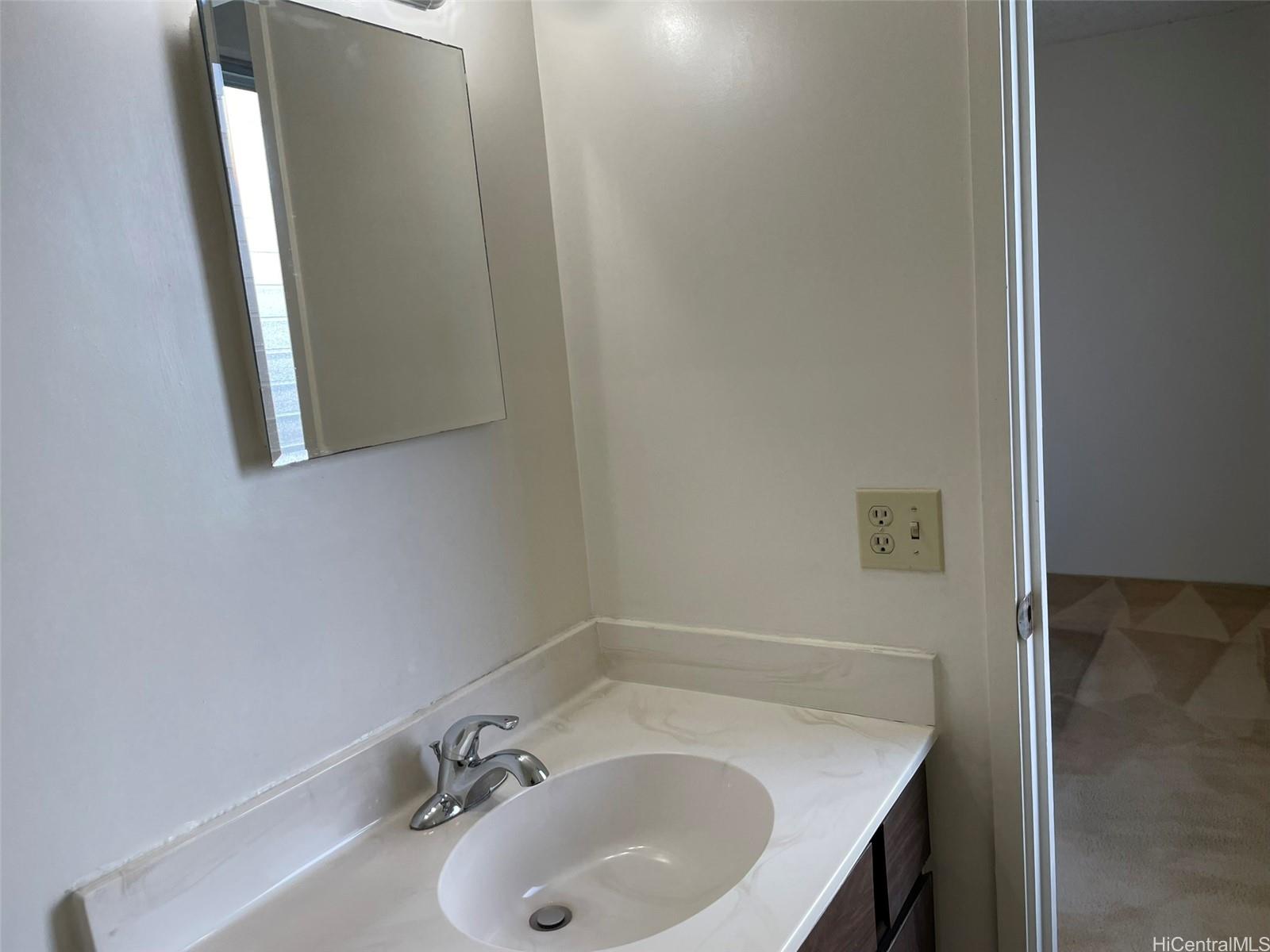 2474 Kapiolani Boulevard  Unit 503