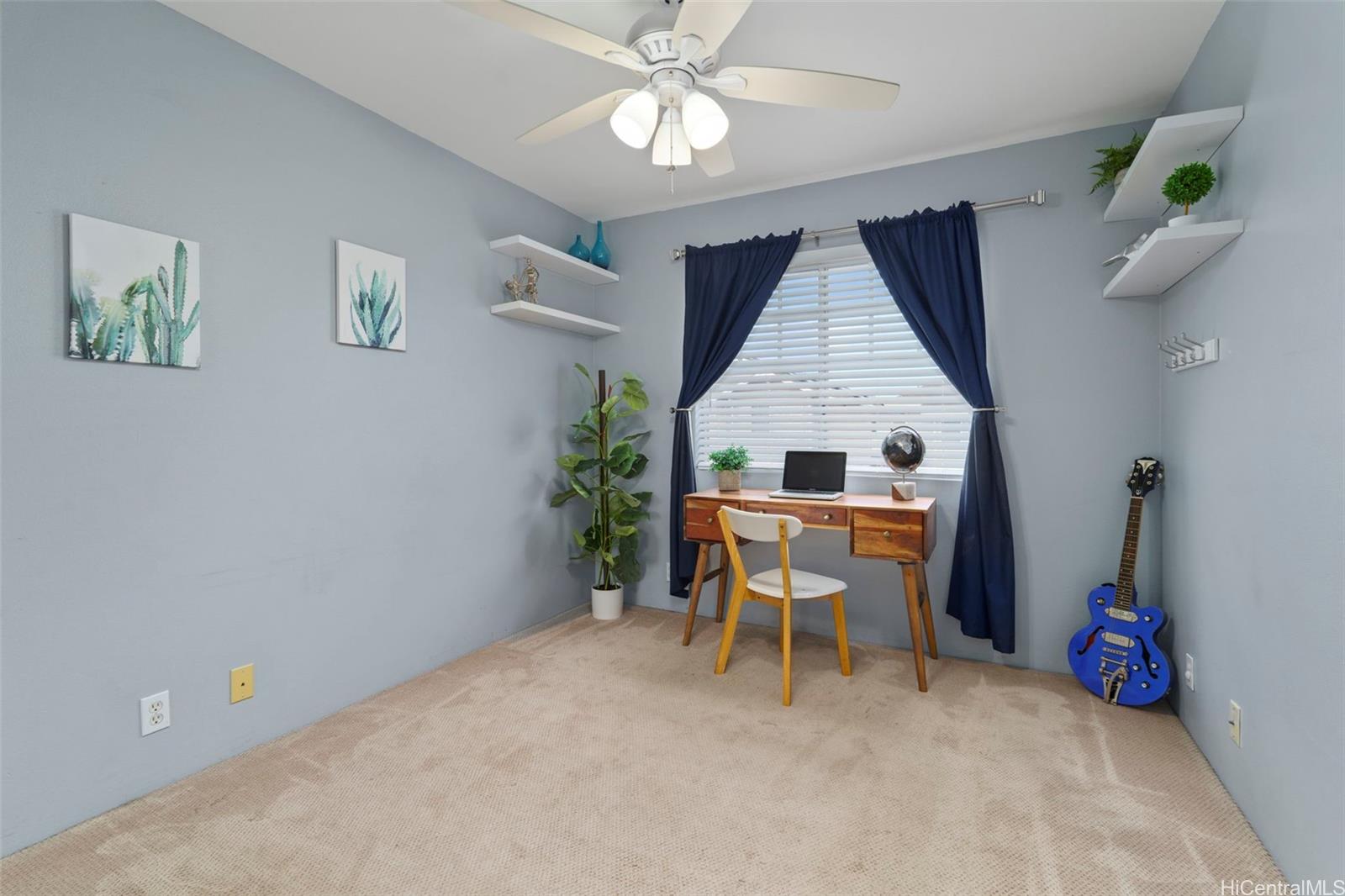 Photo 21 of 25