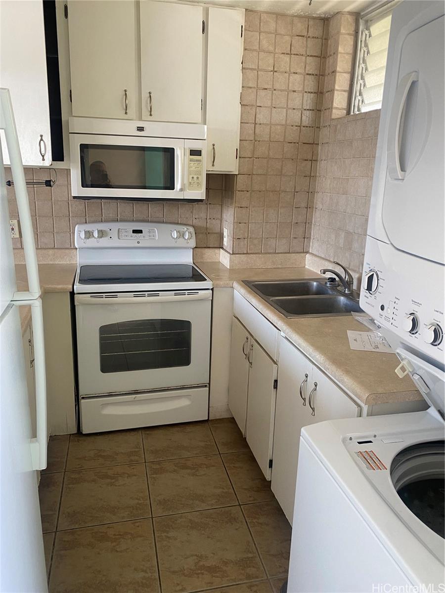 1555 Pohaku Street B501