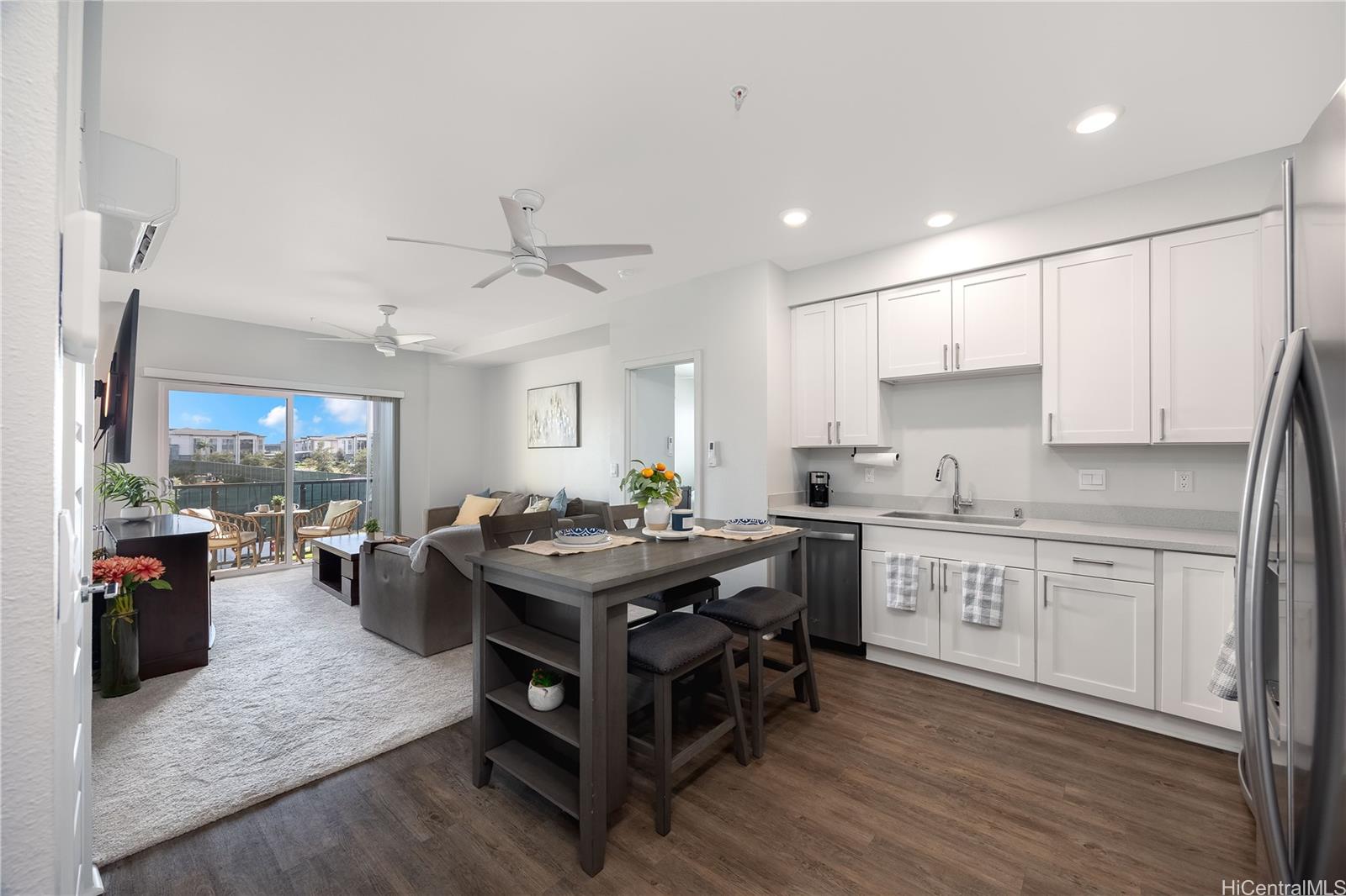 Photo 3 of 22