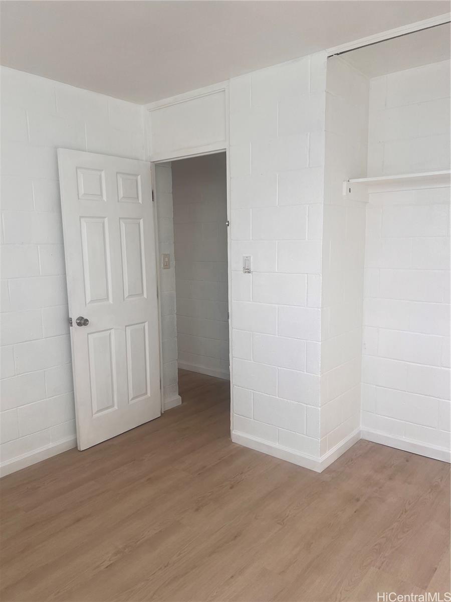 Photo 9 of 21
