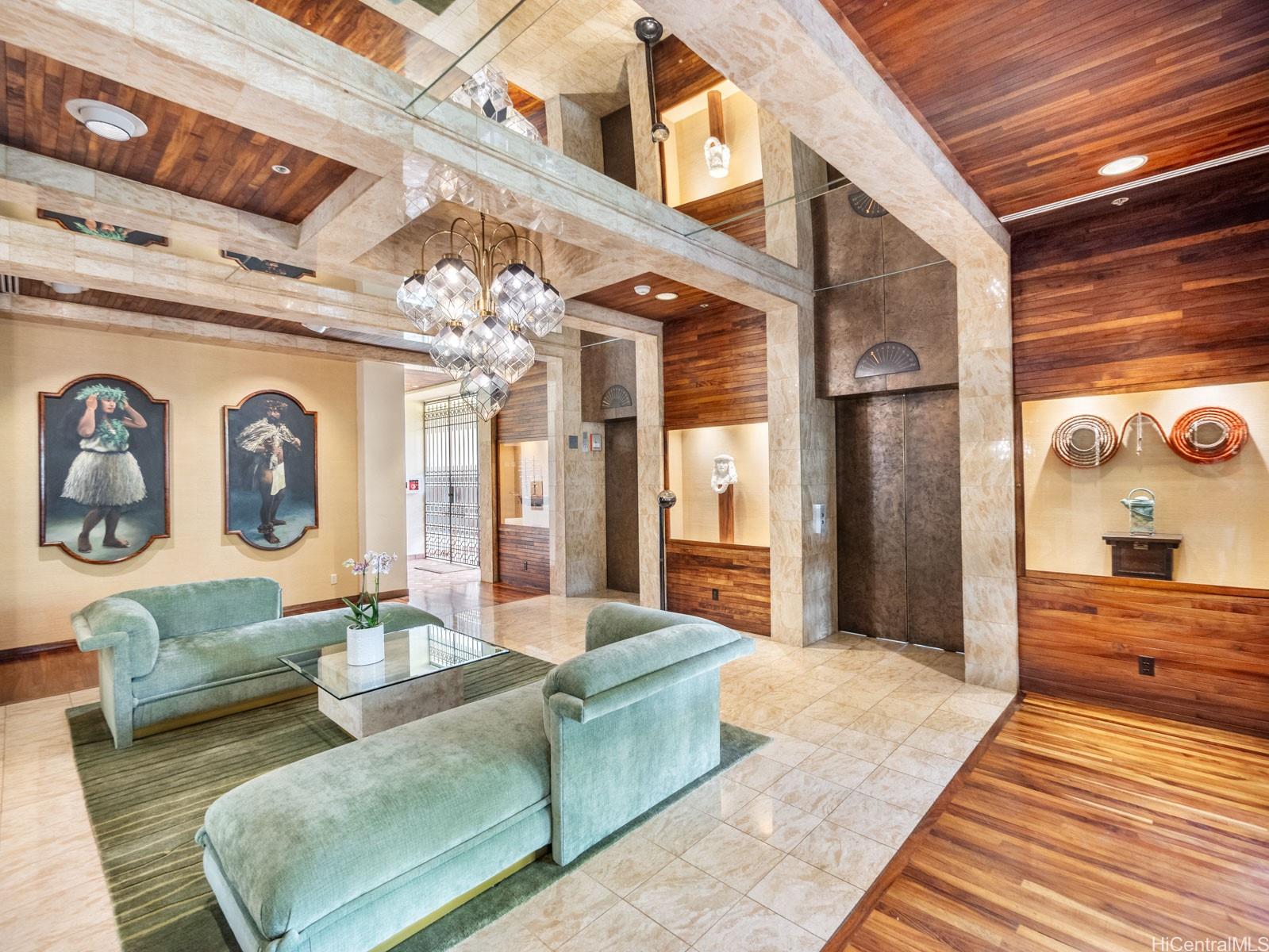 1525 Wilder Avenue  Unit 502