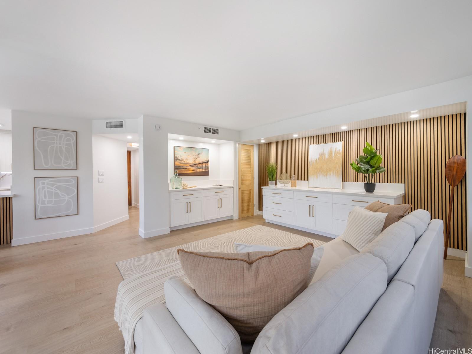 1525 Wilder Avenue  Unit 502