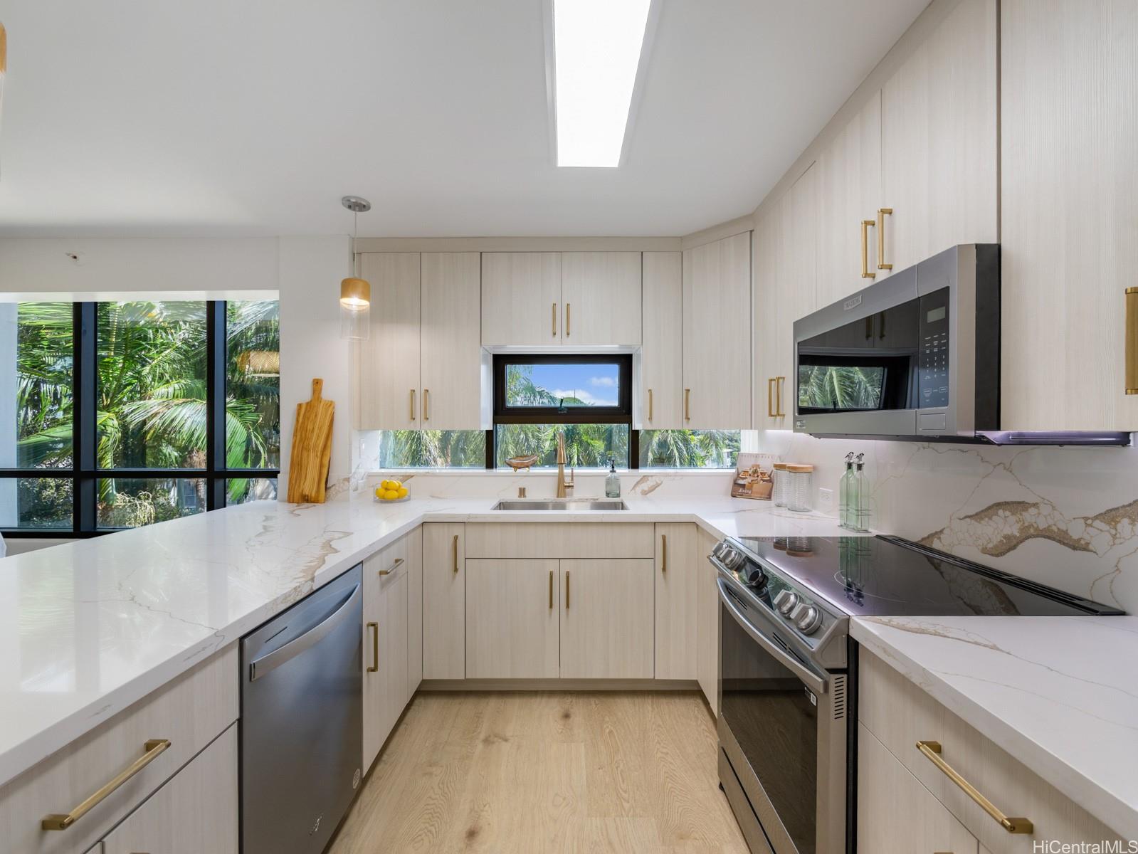 1525 Wilder Avenue  Unit 502