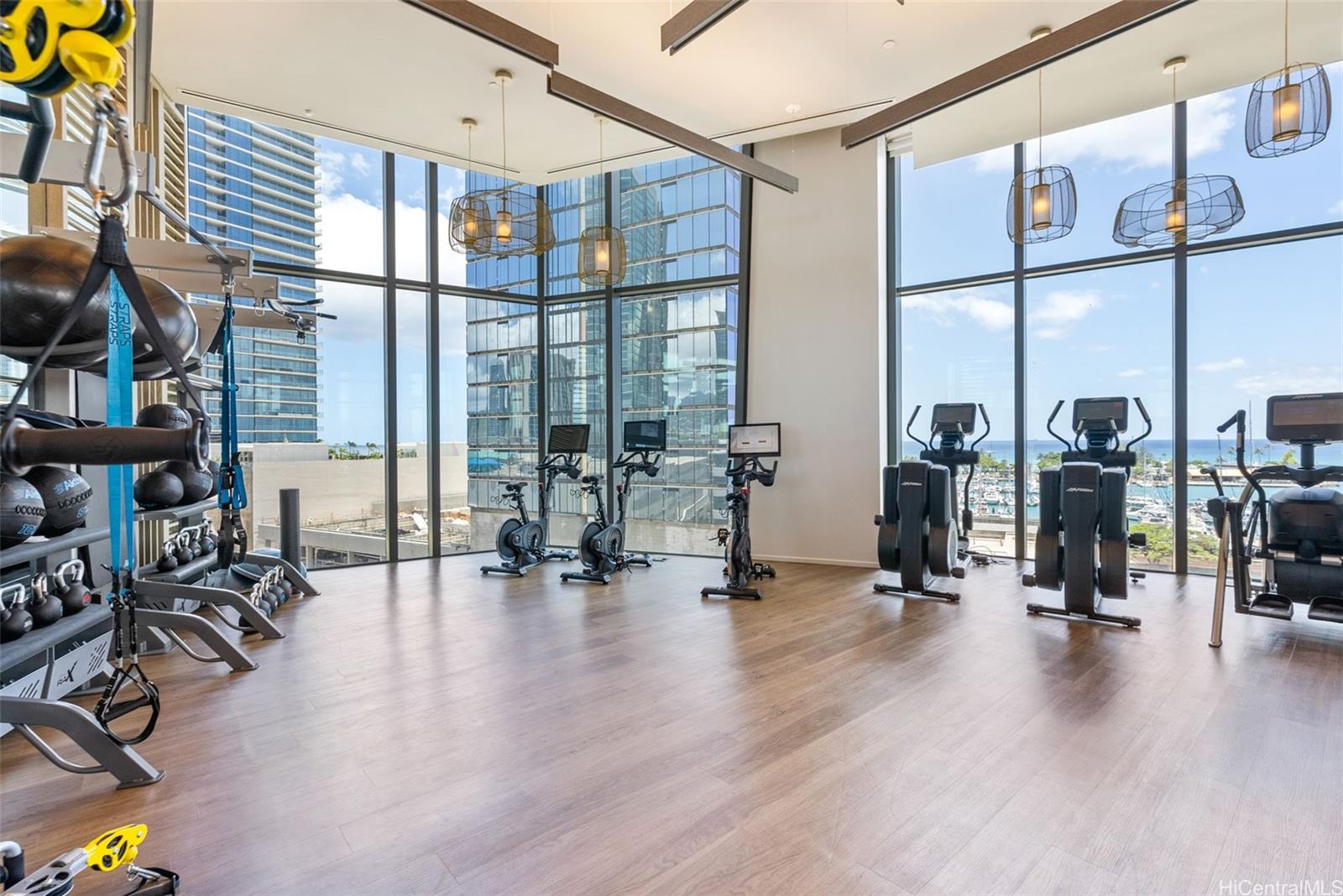 1000 Auahi Street  Unit 733