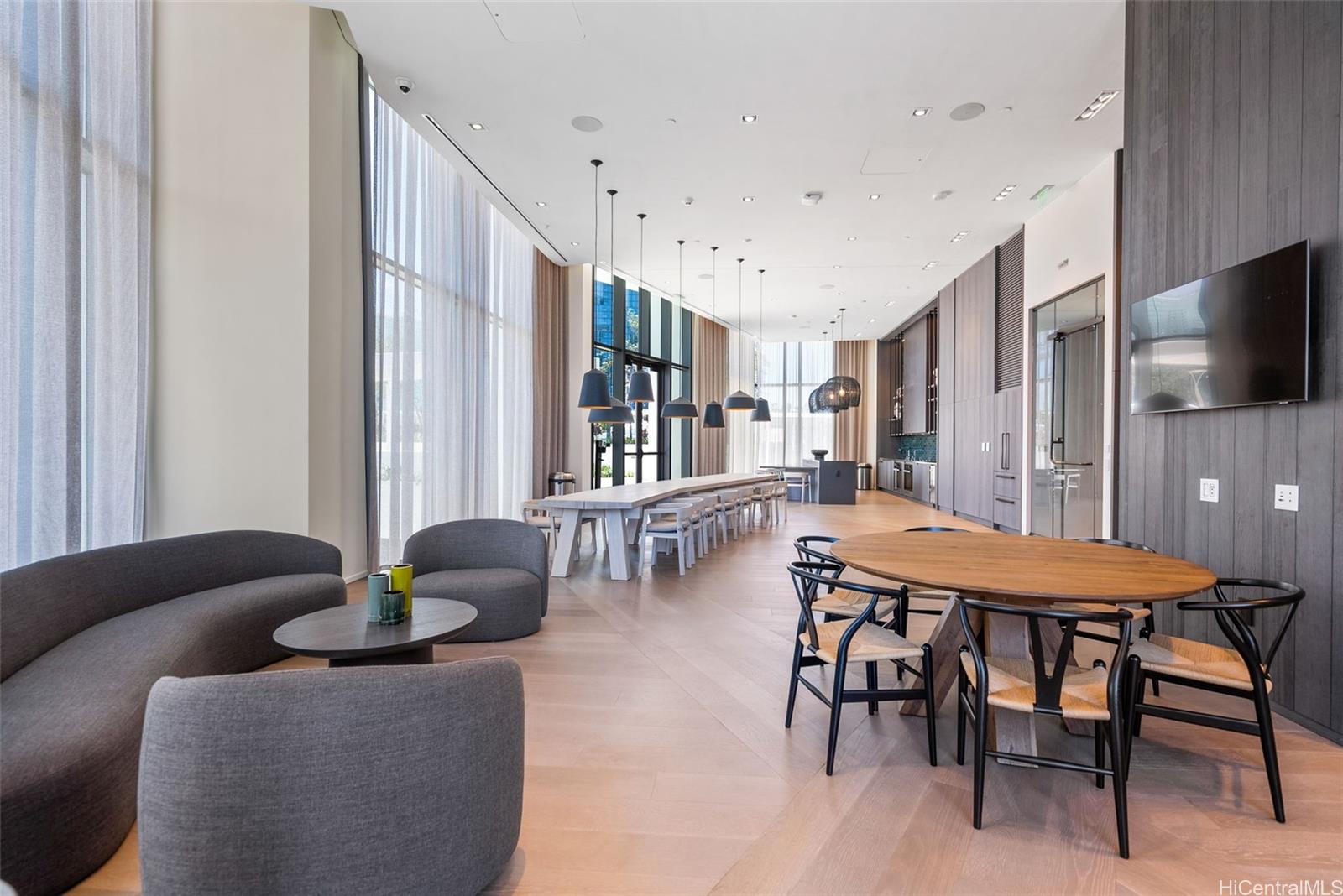 1000 Auahi Street  Unit 733