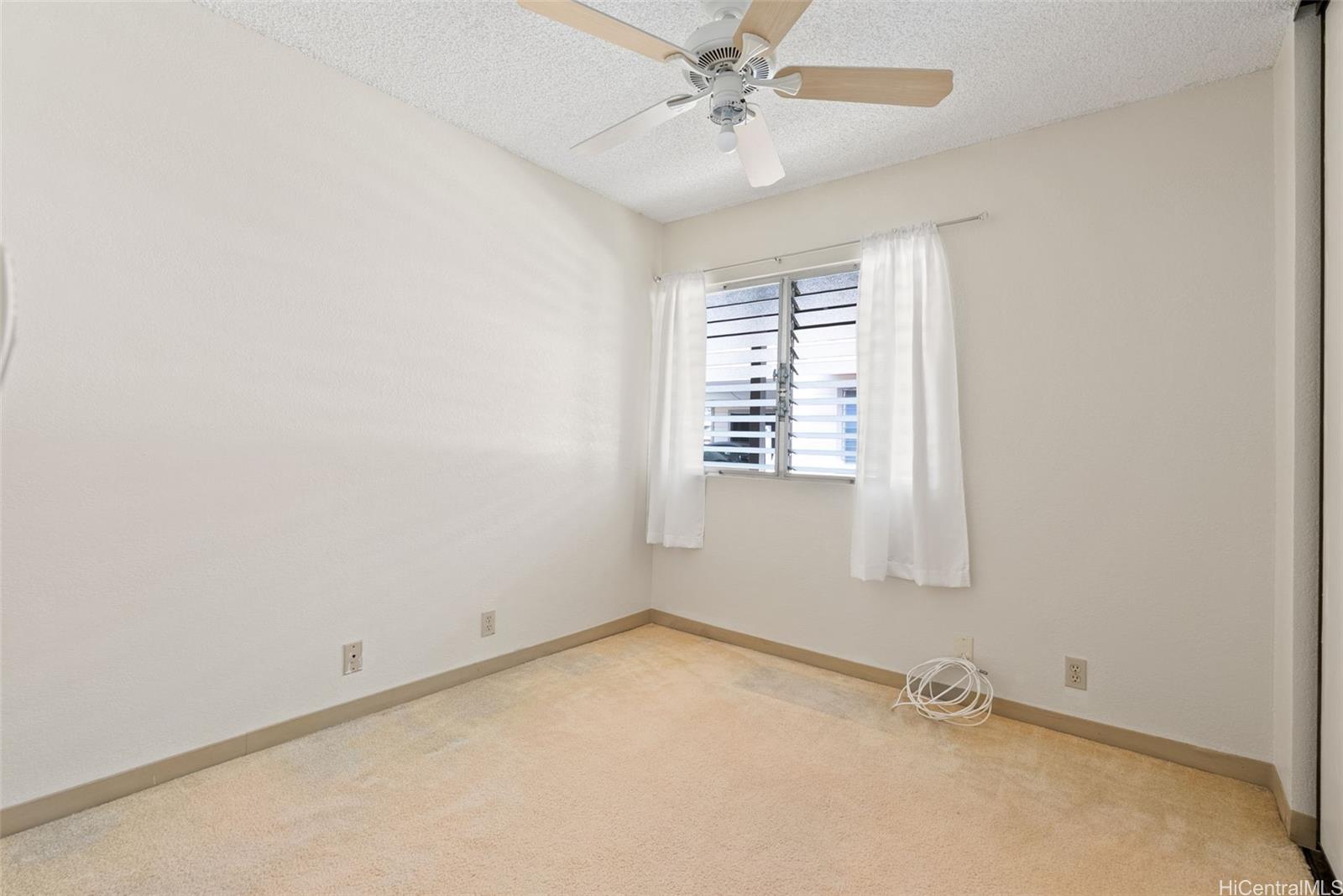 Photo 9 of 25