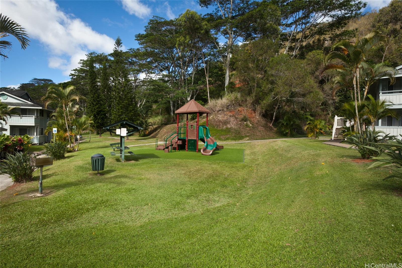 Photo 20 of 22