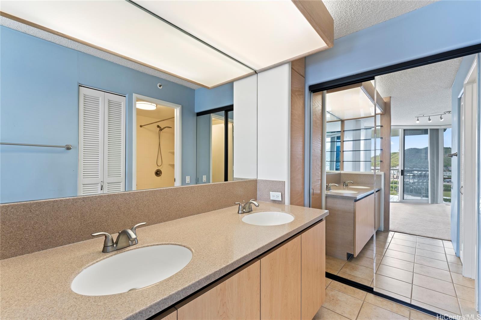 1212 Nuuanu Avenue  Unit 2406