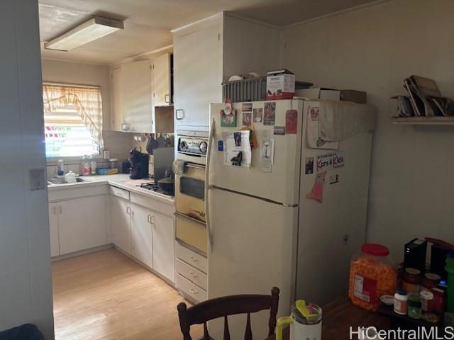 Photo 8 of 25
