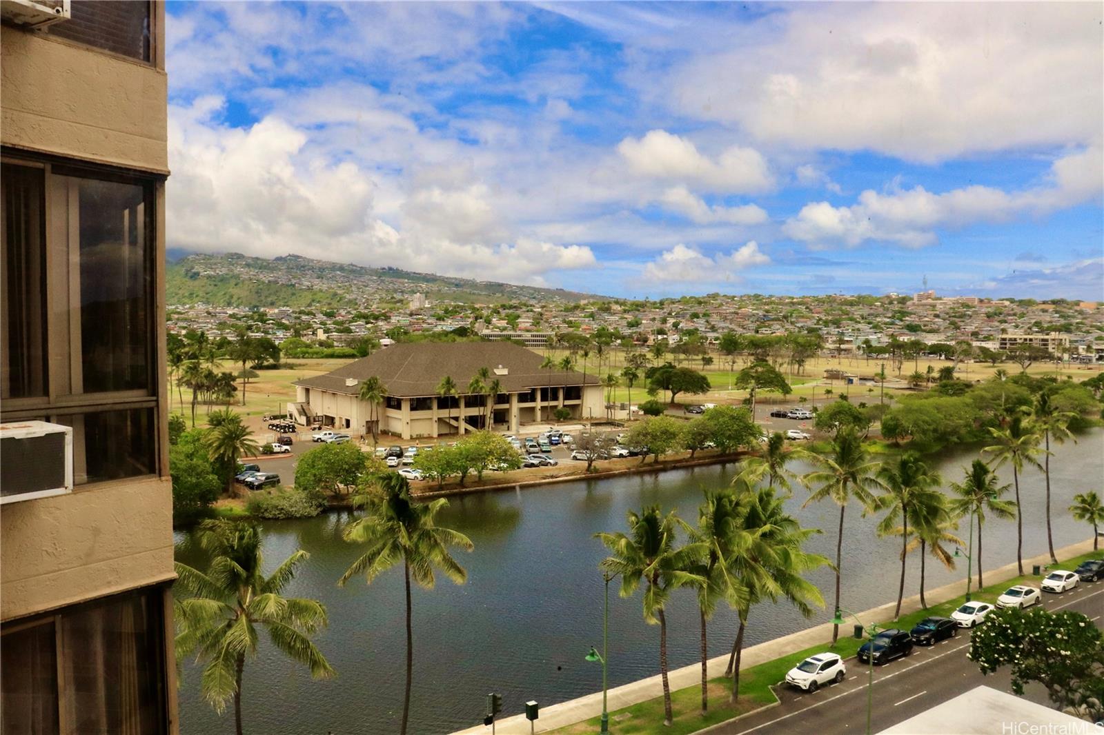 320 Liliuokalani Avenue  Unit 902