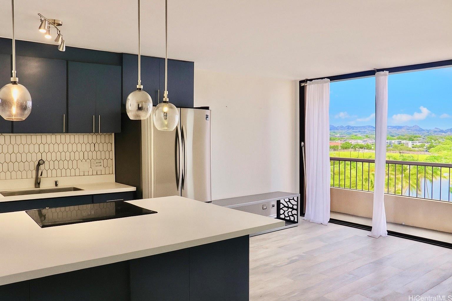 320 Liliuokalani Avenue  Unit 902