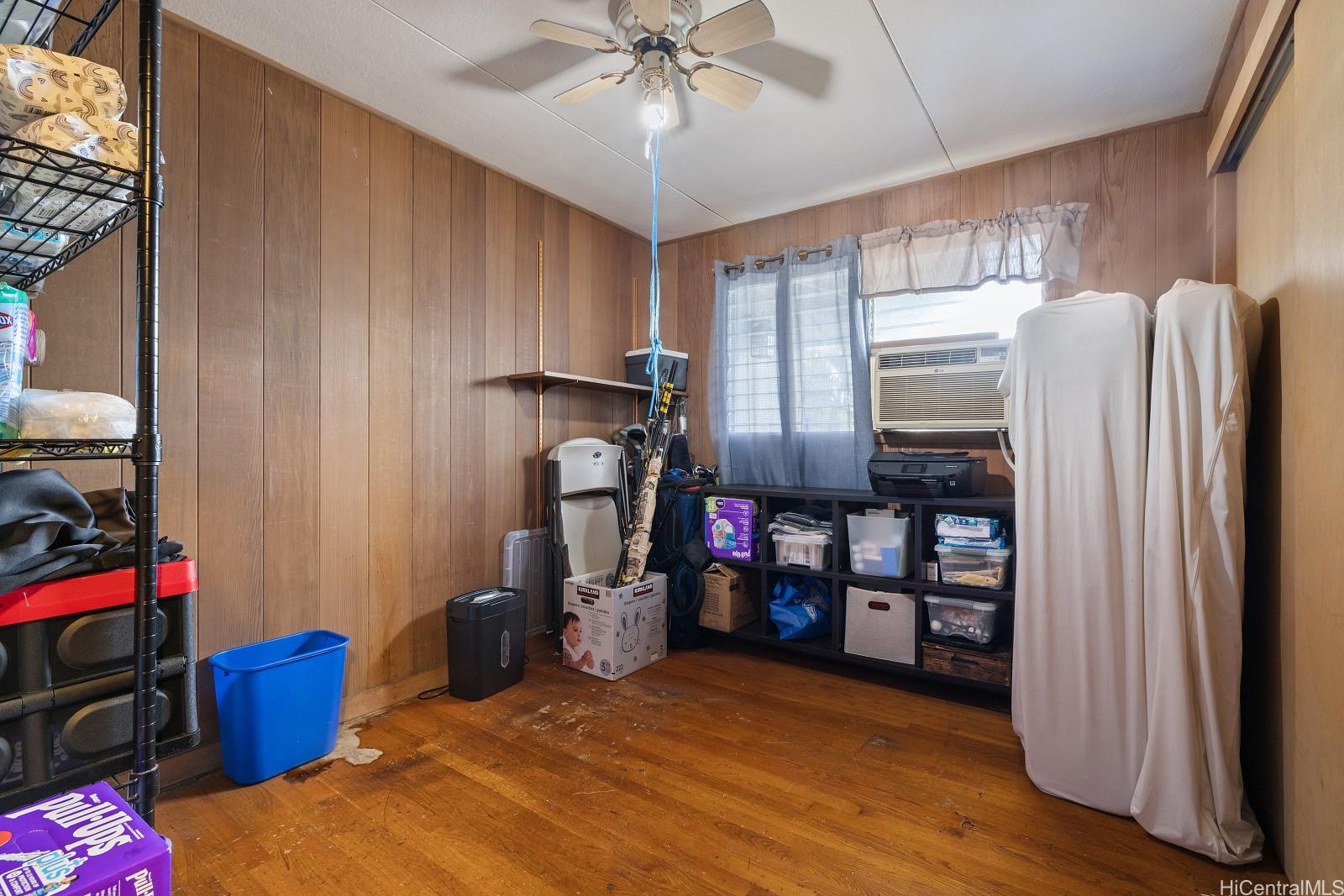 Photo 13 of 24