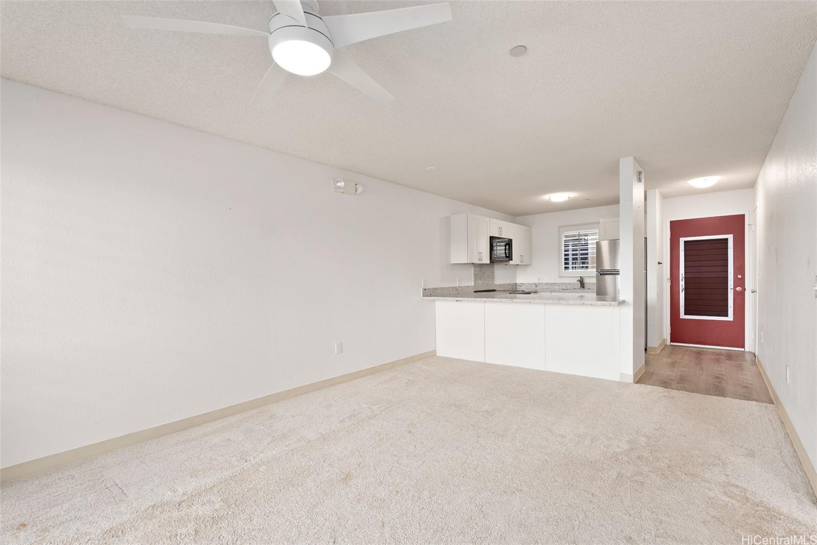Photo 6 of 25