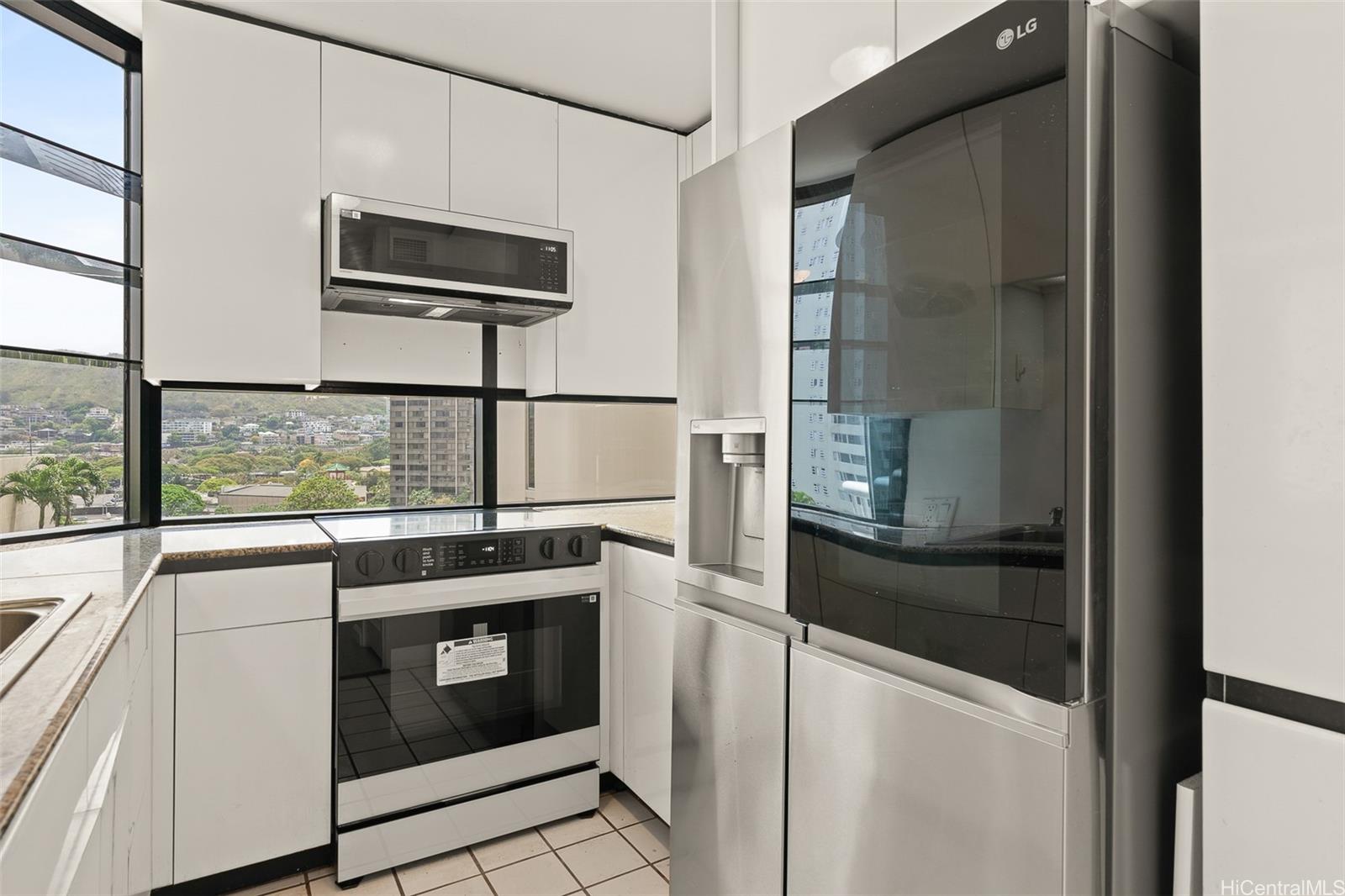 1212 Nuuanu Avenue 1106