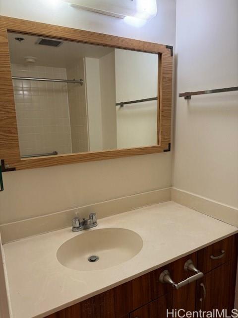 Photo 3 of 5