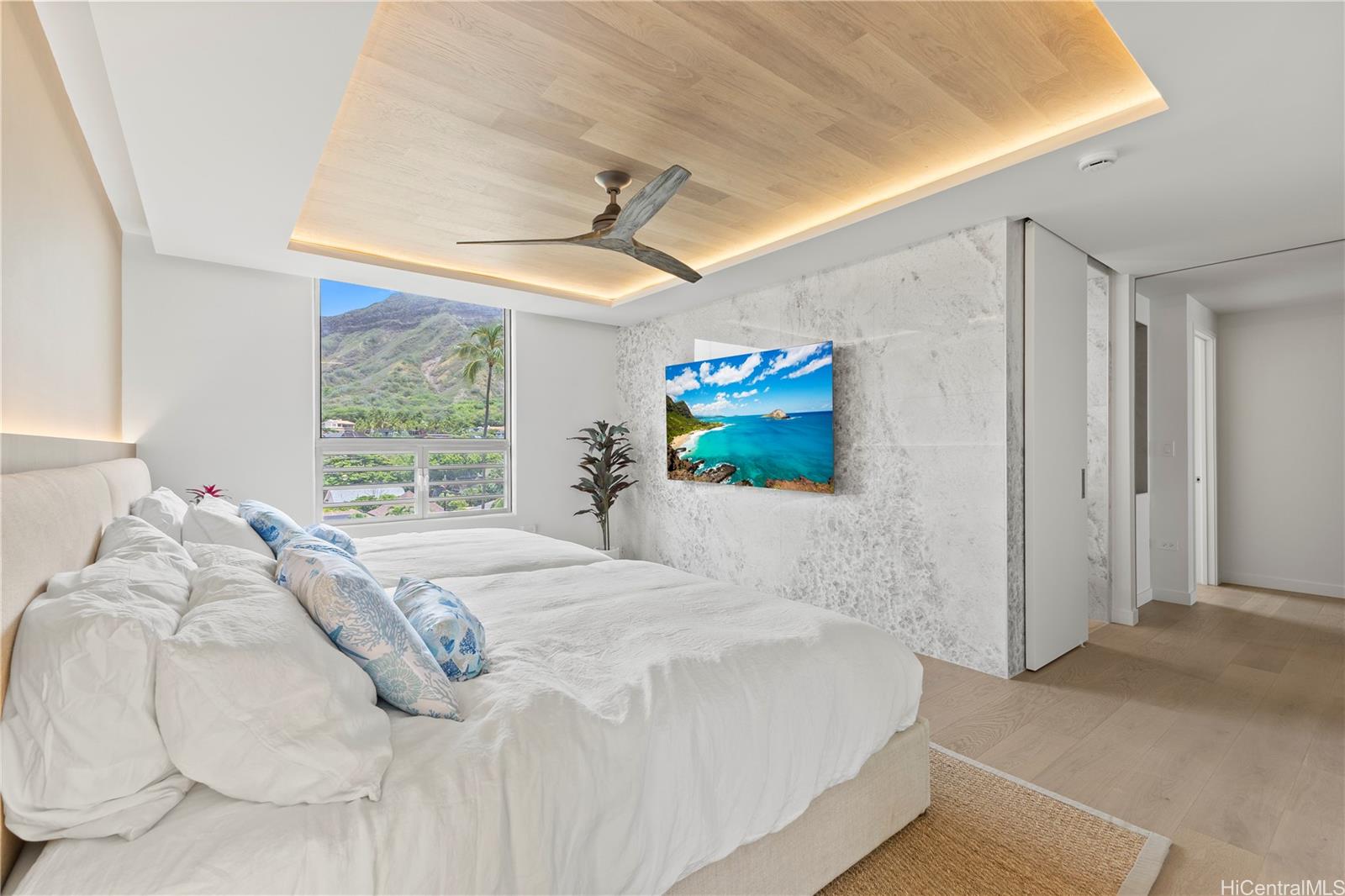3003 Kalakaua Avenue  Unit 5A