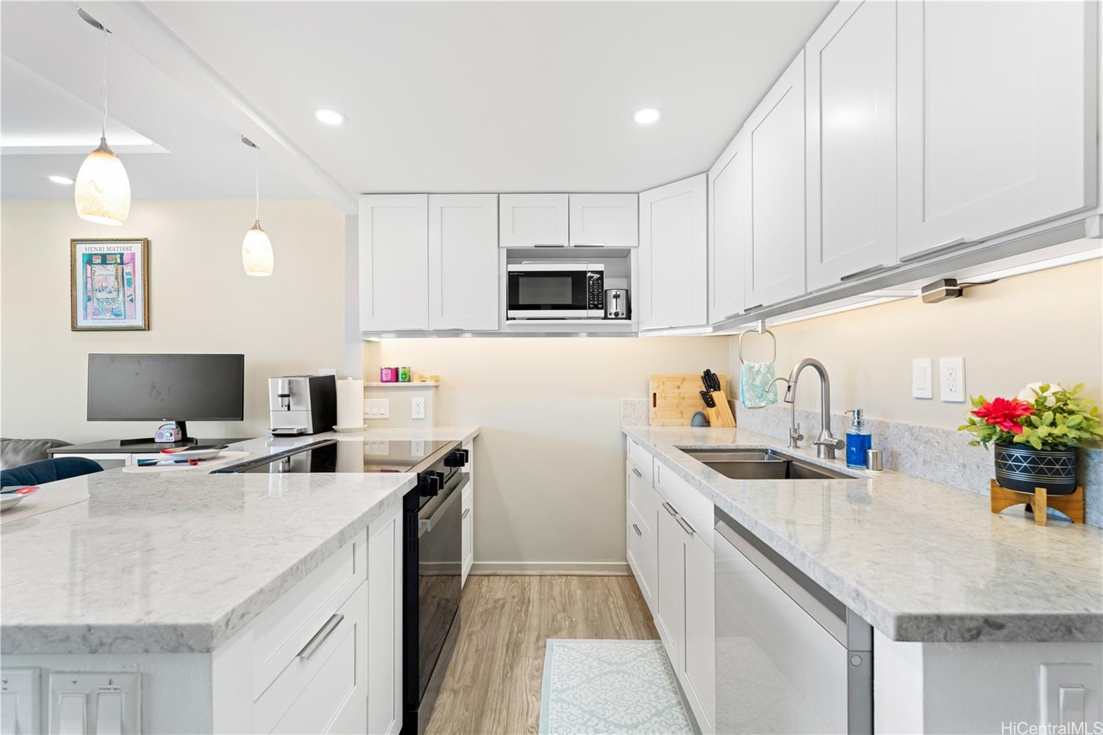 2611 Ala Wai Boulevard 1805