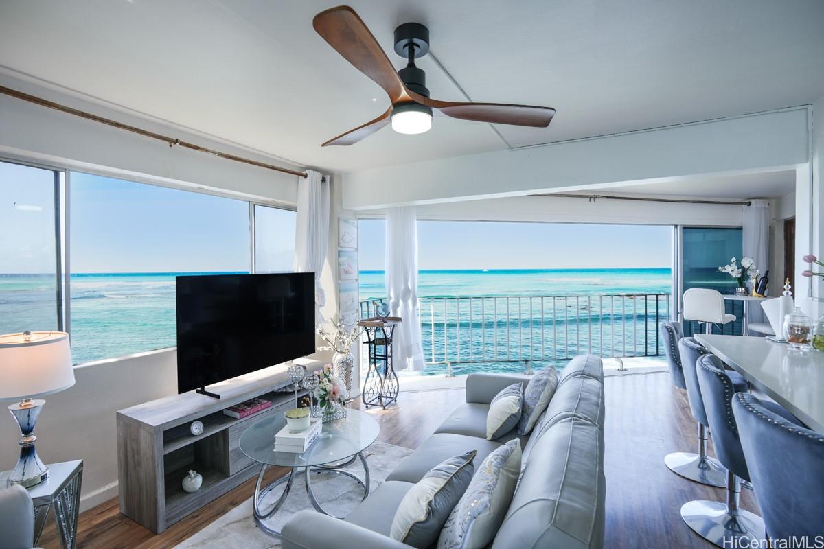 2957 Kalakaua Avenue  Unit 306