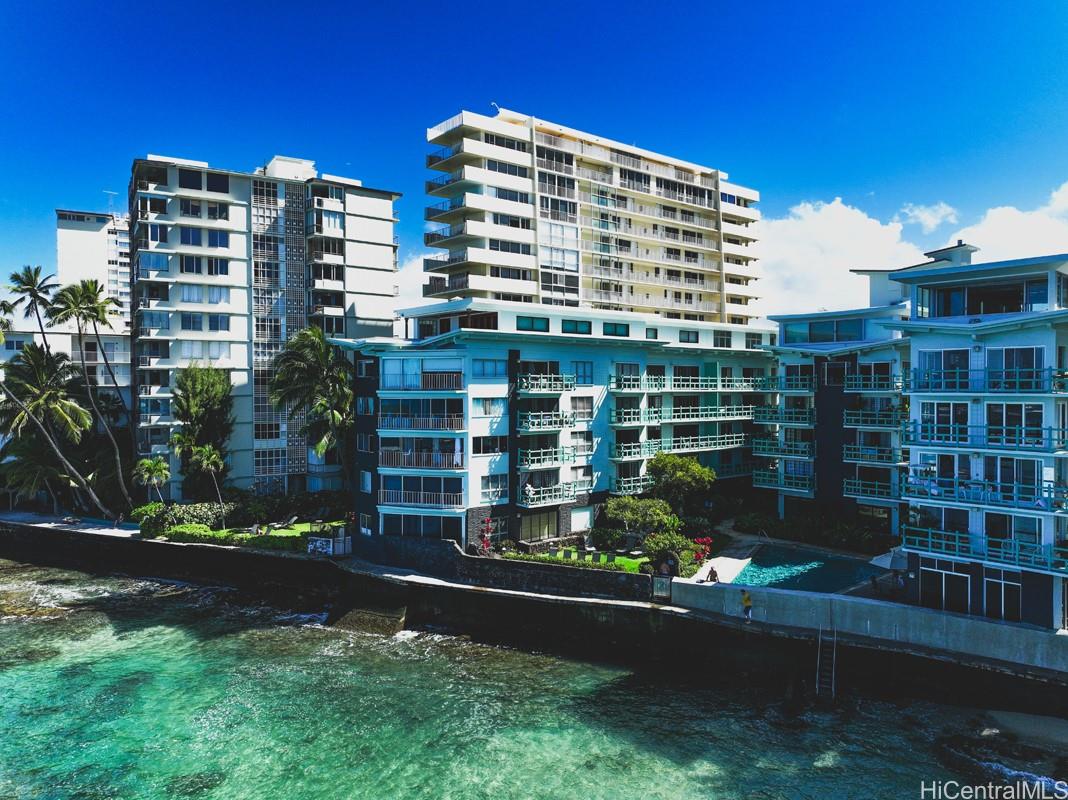 2957 Kalakaua Avenue  Unit 306