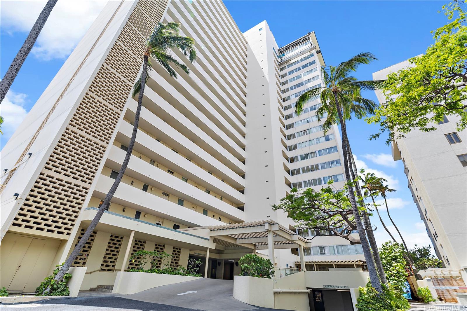 2895 Kalakaua Avenue  Unit 1202