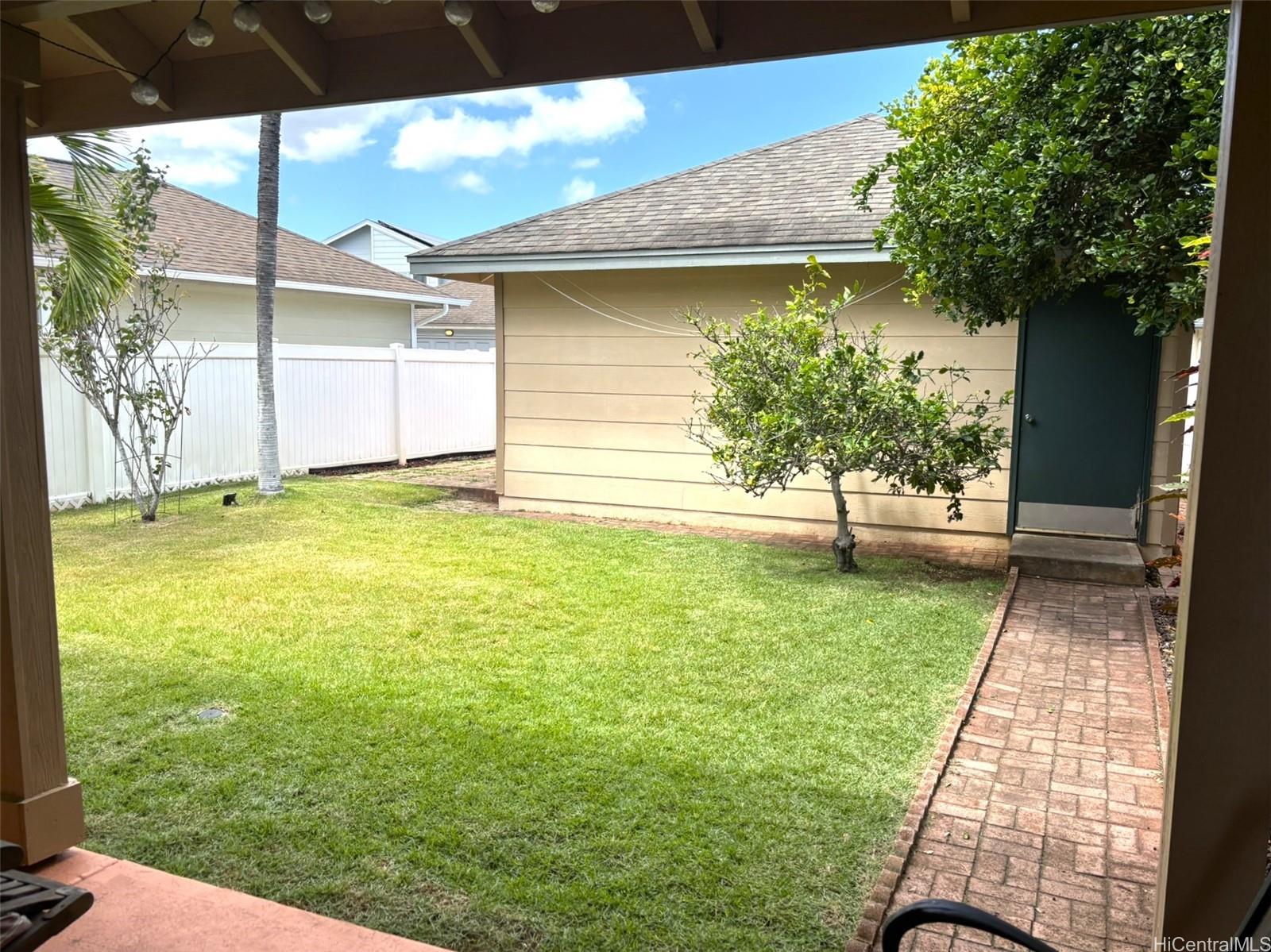 Photo 5 of 25