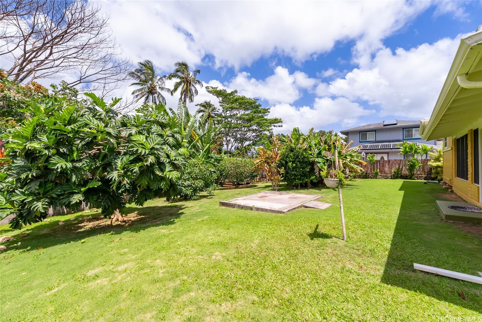 45-313 Nakuluai Street