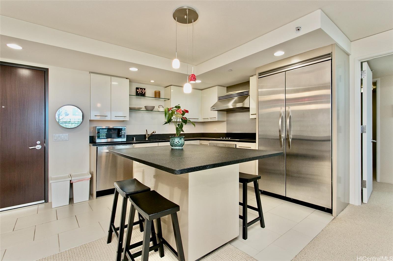 1200 Queen Emma Street 1104