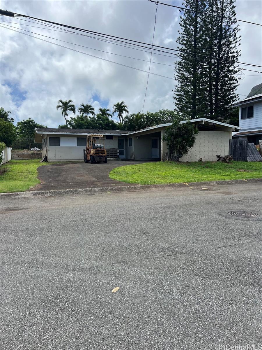 1519 Uluhaku Place
