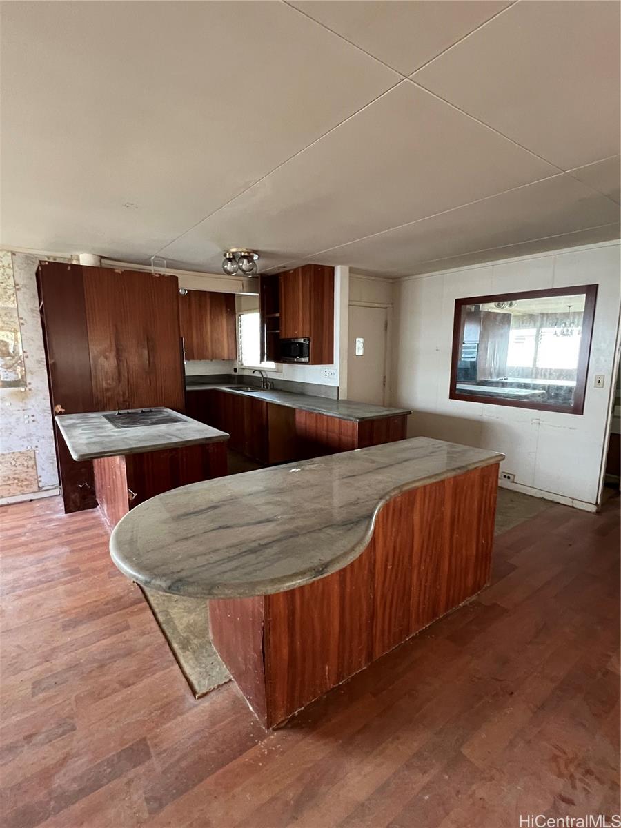 1519 Uluhaku Place