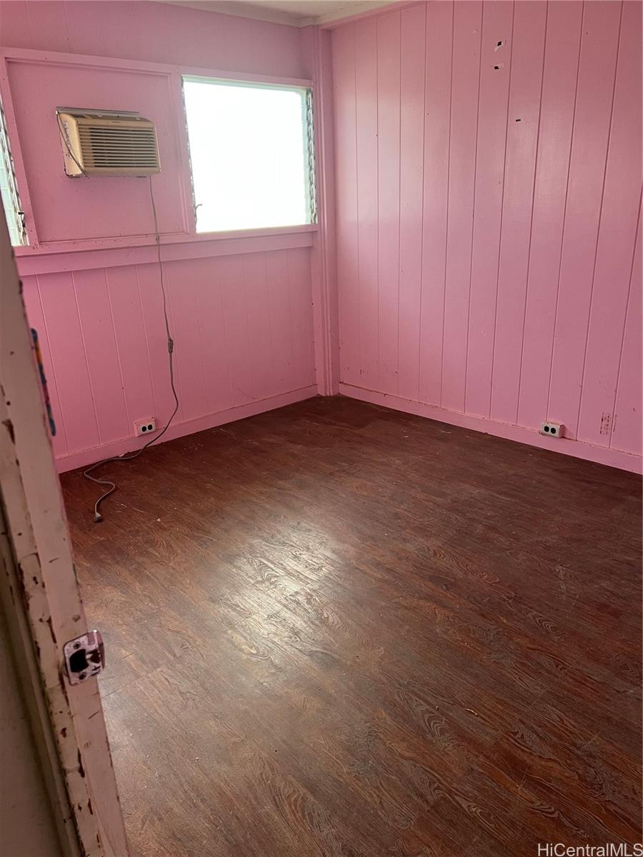 1519 Uluhaku Place