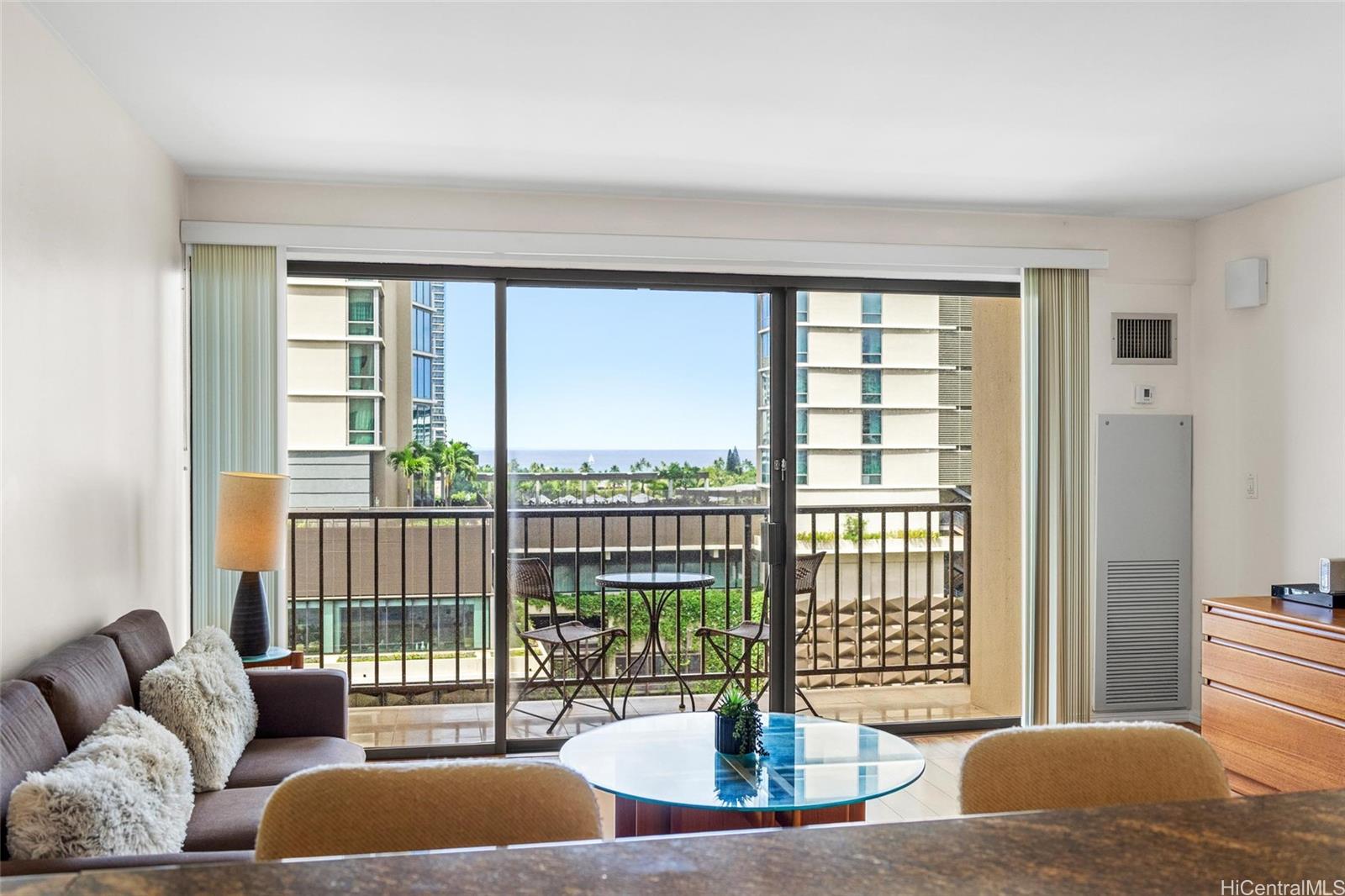 2140 Kuhio Avenue 1005