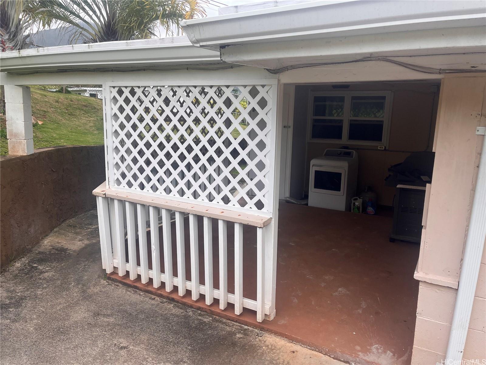 Photo 16 of 19