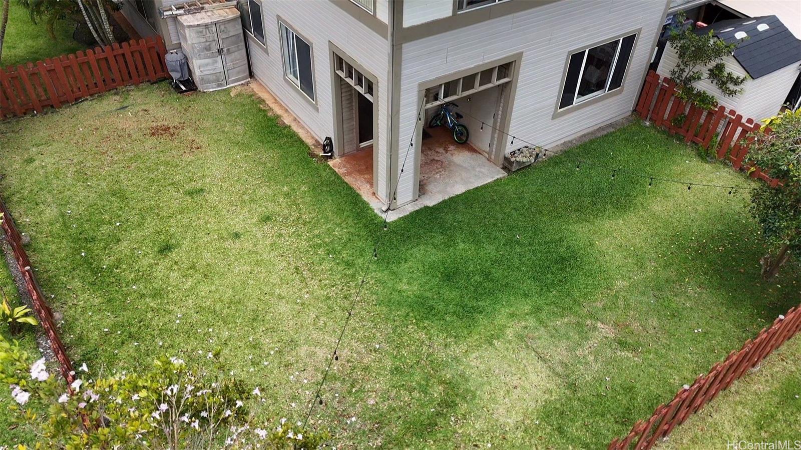 Photo 17 of 25