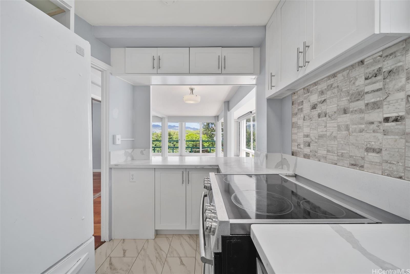2957 Kalakaua Avenue  Unit 415