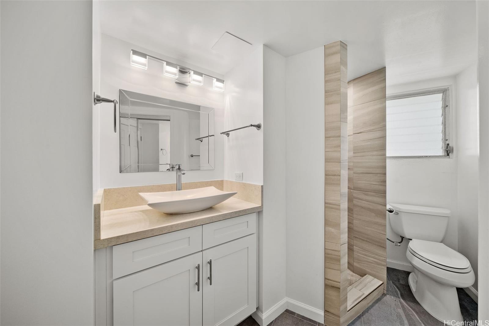 2957 Kalakaua Avenue  Unit 415