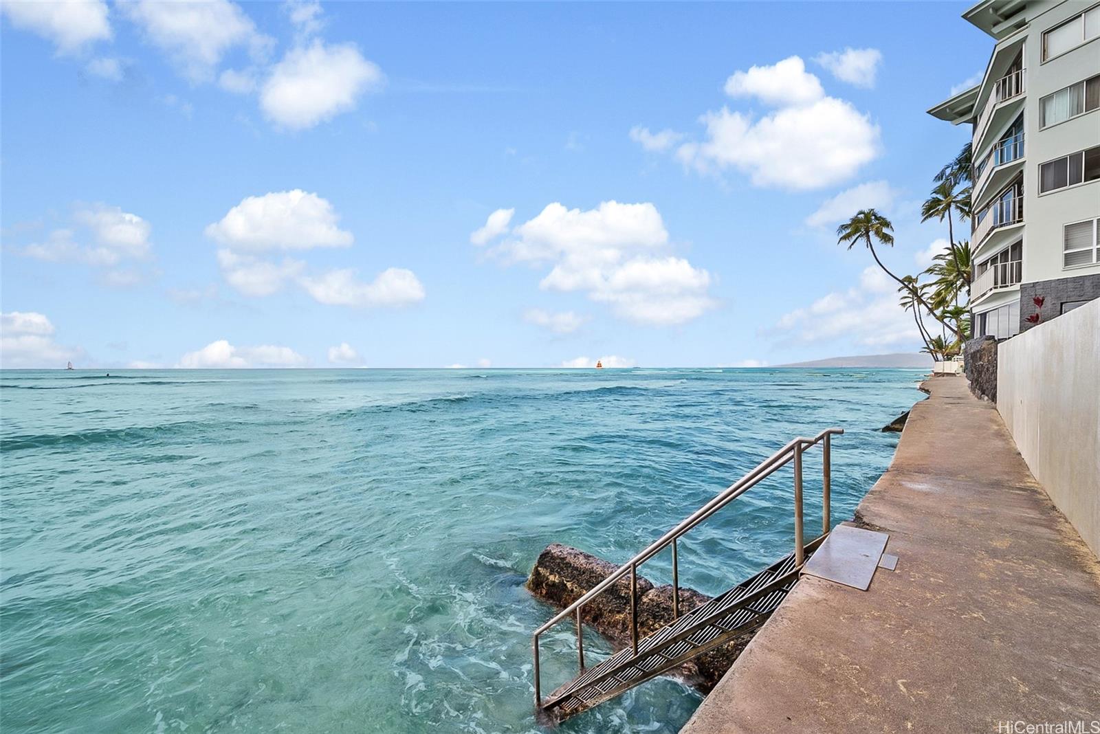 2957 Kalakaua Avenue  Unit 415