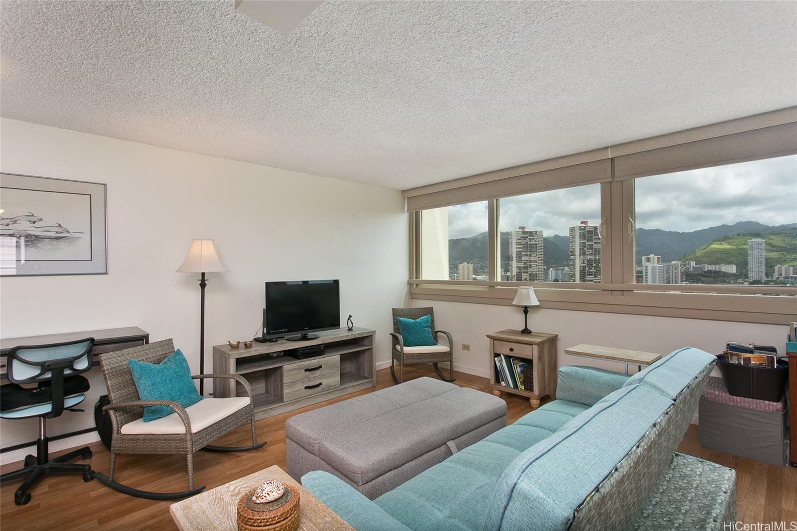 445 Seaside Avenue 2001