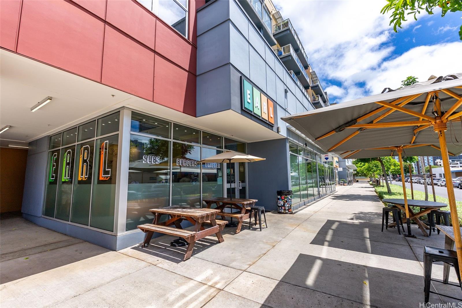 Photo 23 of 25