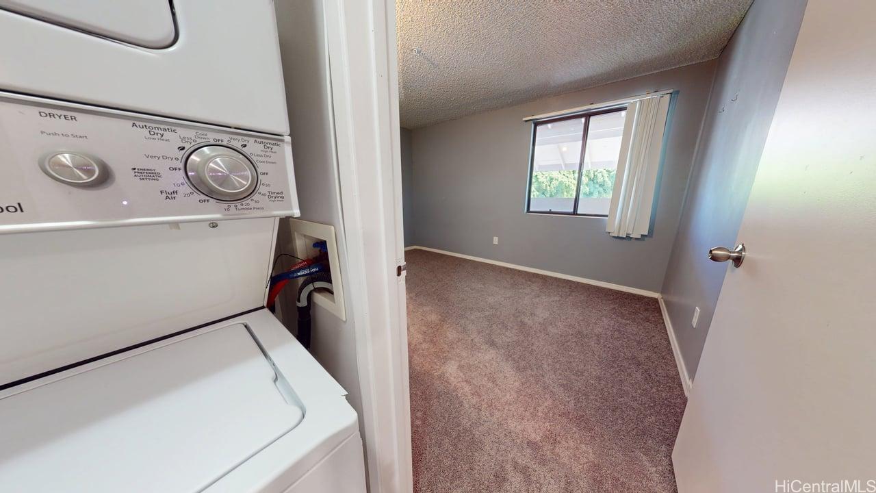 Photo 11 of 25