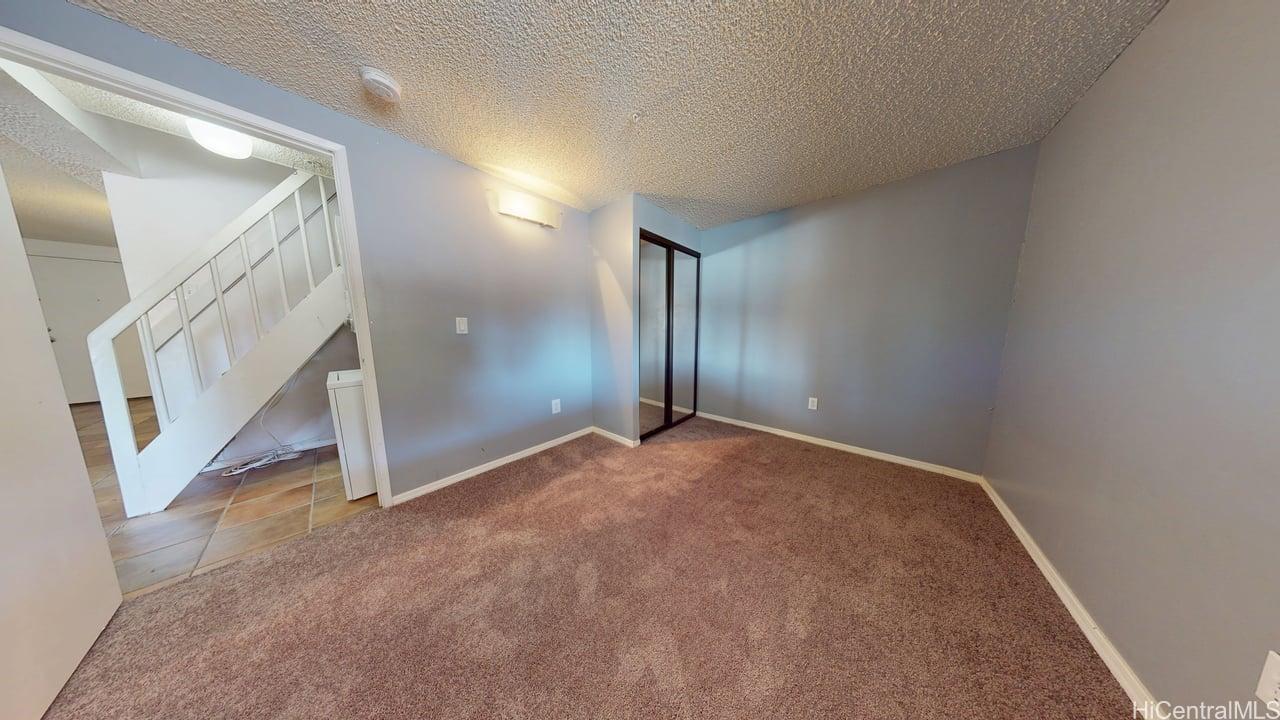 Photo 12 of 25