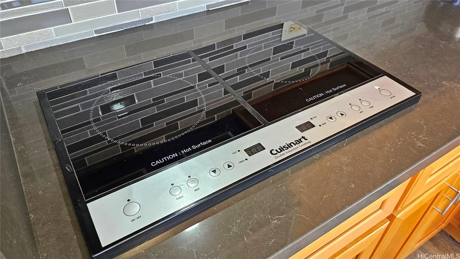 Photo 16 of 24