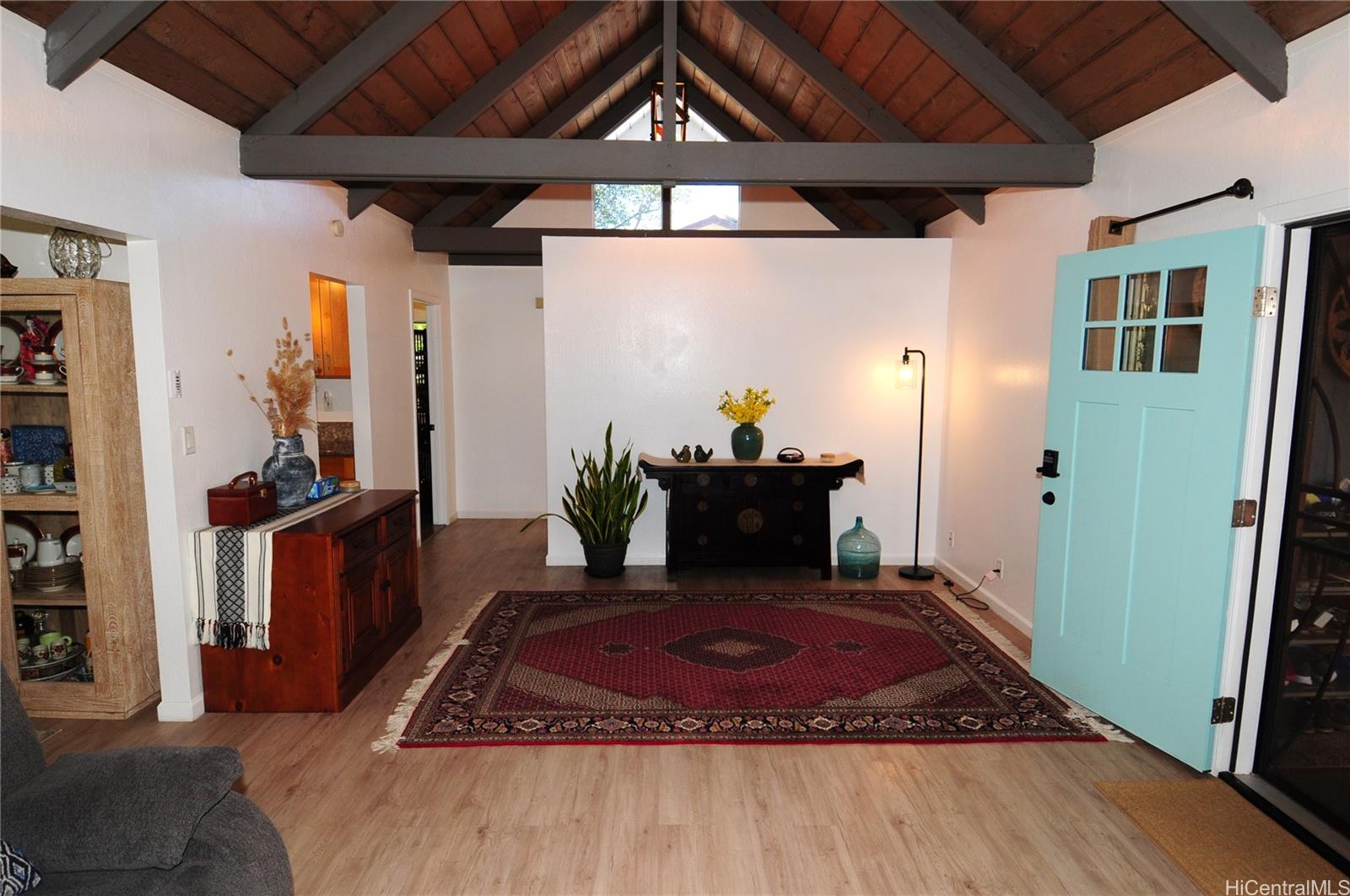 Photo 6 of 25