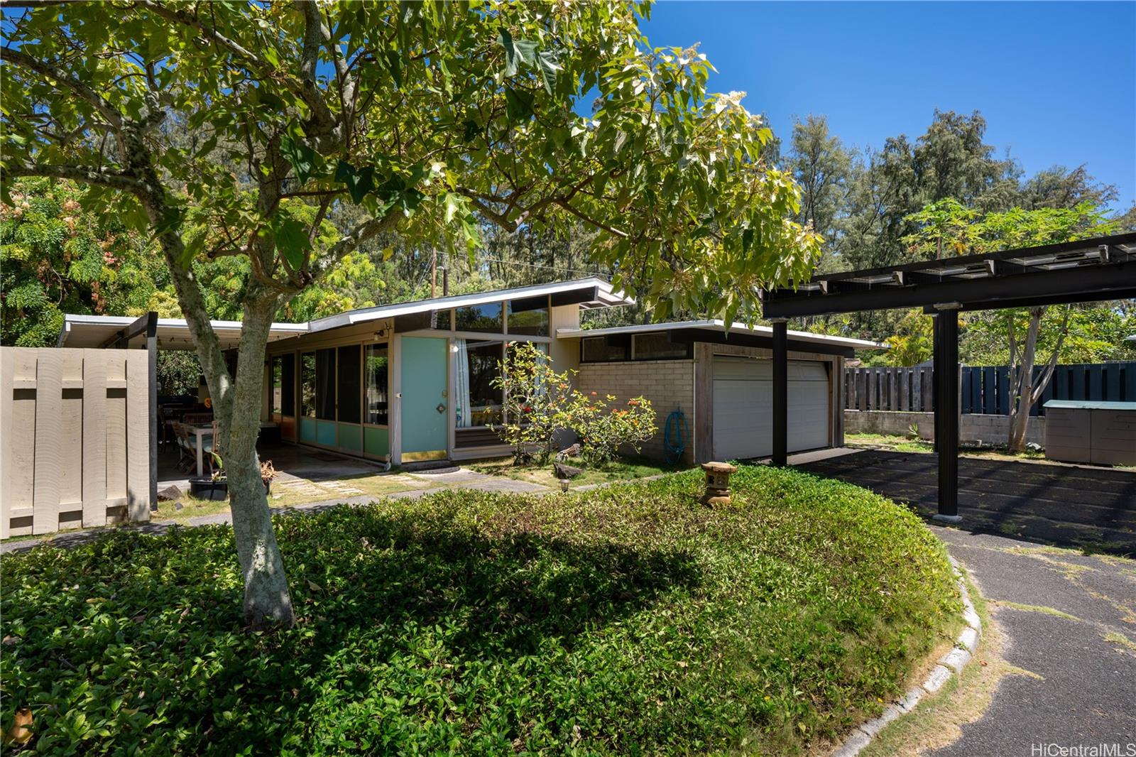 41-1025 Nenue Street