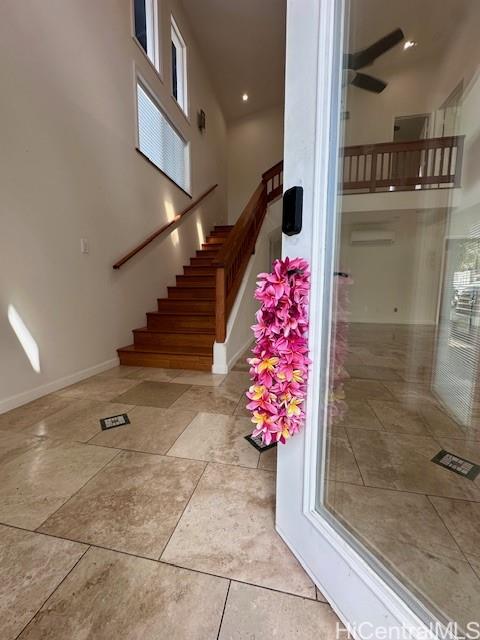 Photo 3 of 25