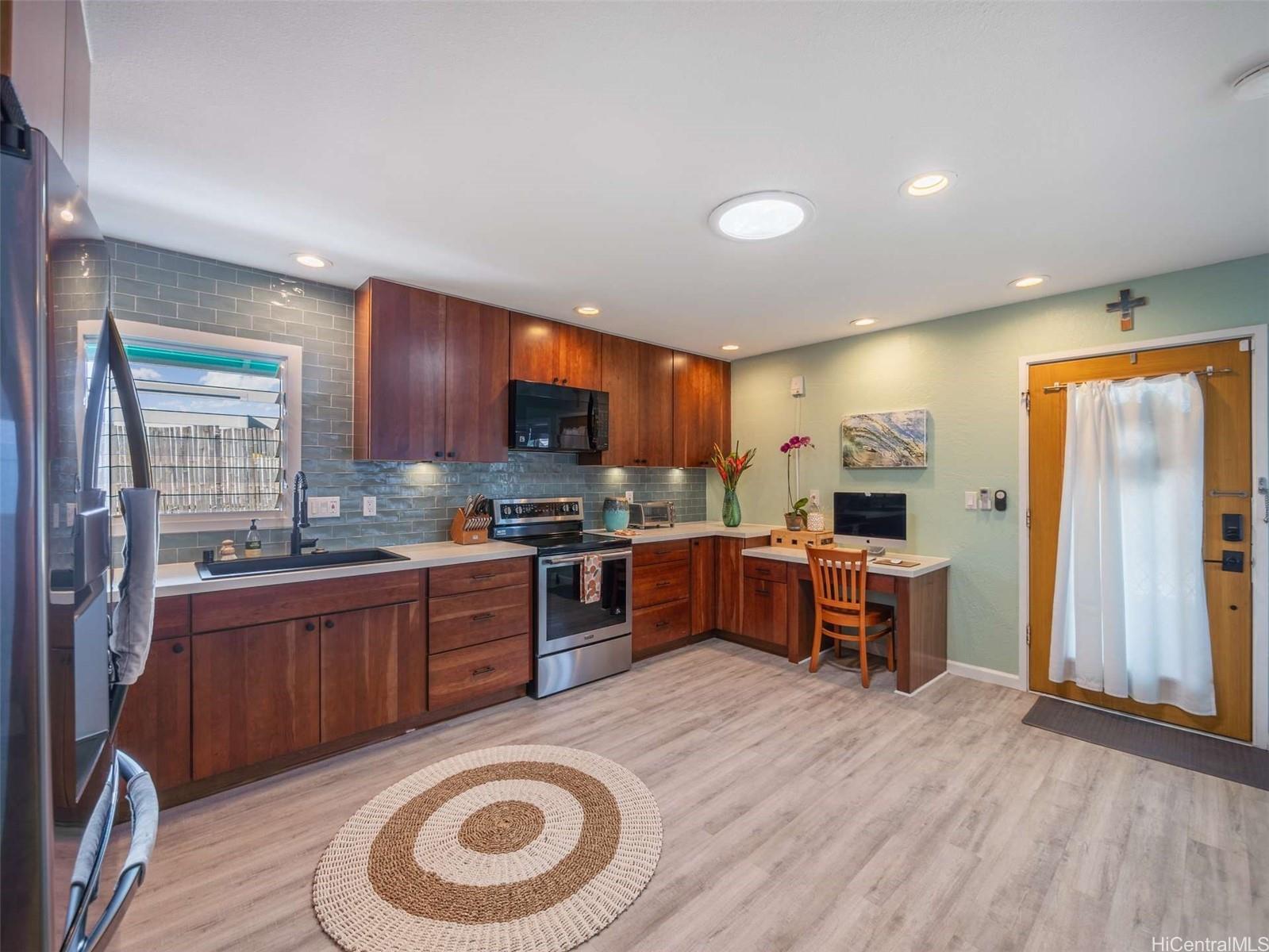 340 Manono Street  Unit 2
