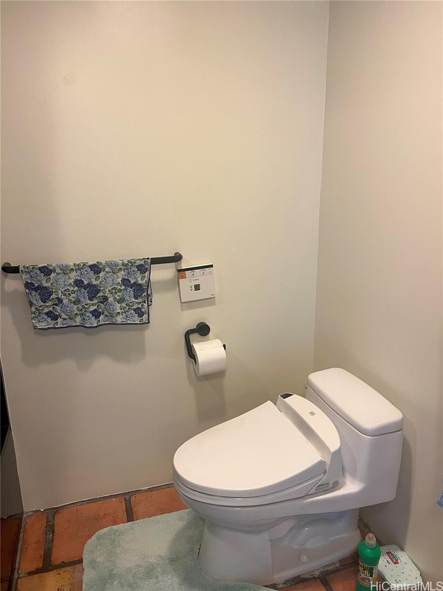 Photo 18 of 21