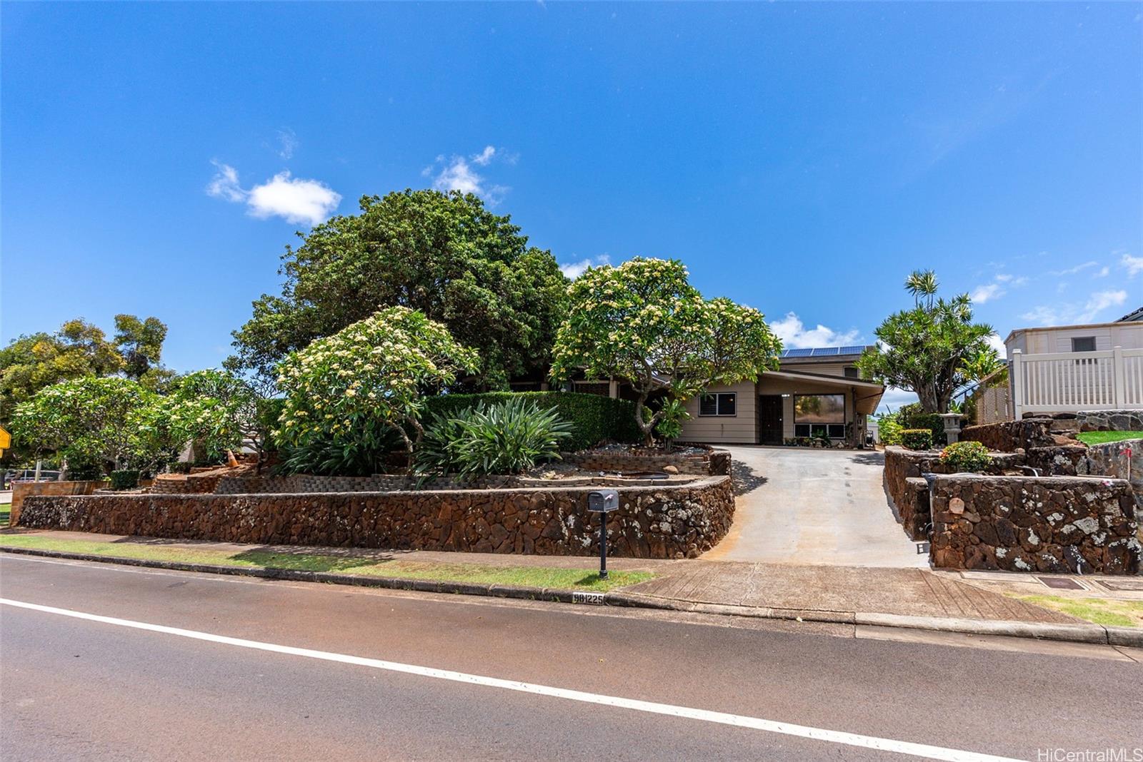 98-1225 Ulune Street